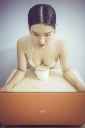 落凡尘电影免费版在线播放高清