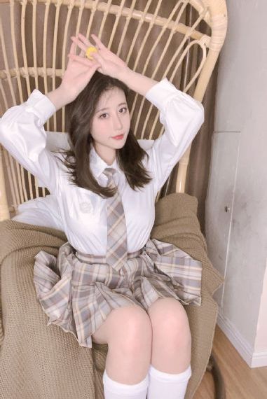 天降二楼女子从二楼掉下来