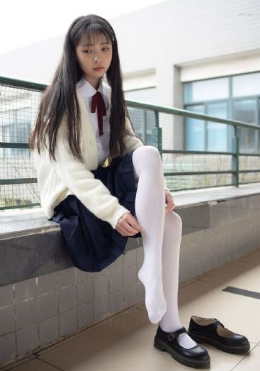 一女多男3根一起进去电影