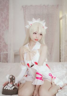 女机械人三级未删减版下载