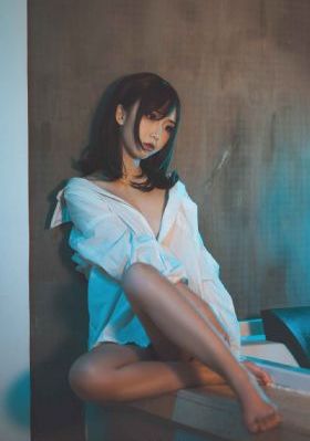 紧缚女社长虐绳地狱
